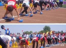 芝加哥白袜队球员在 1970 年代末曾穿着带有大领子的复古球衣出赛