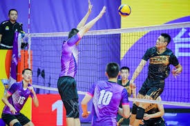 多队调整轮换策略应对密集赛程